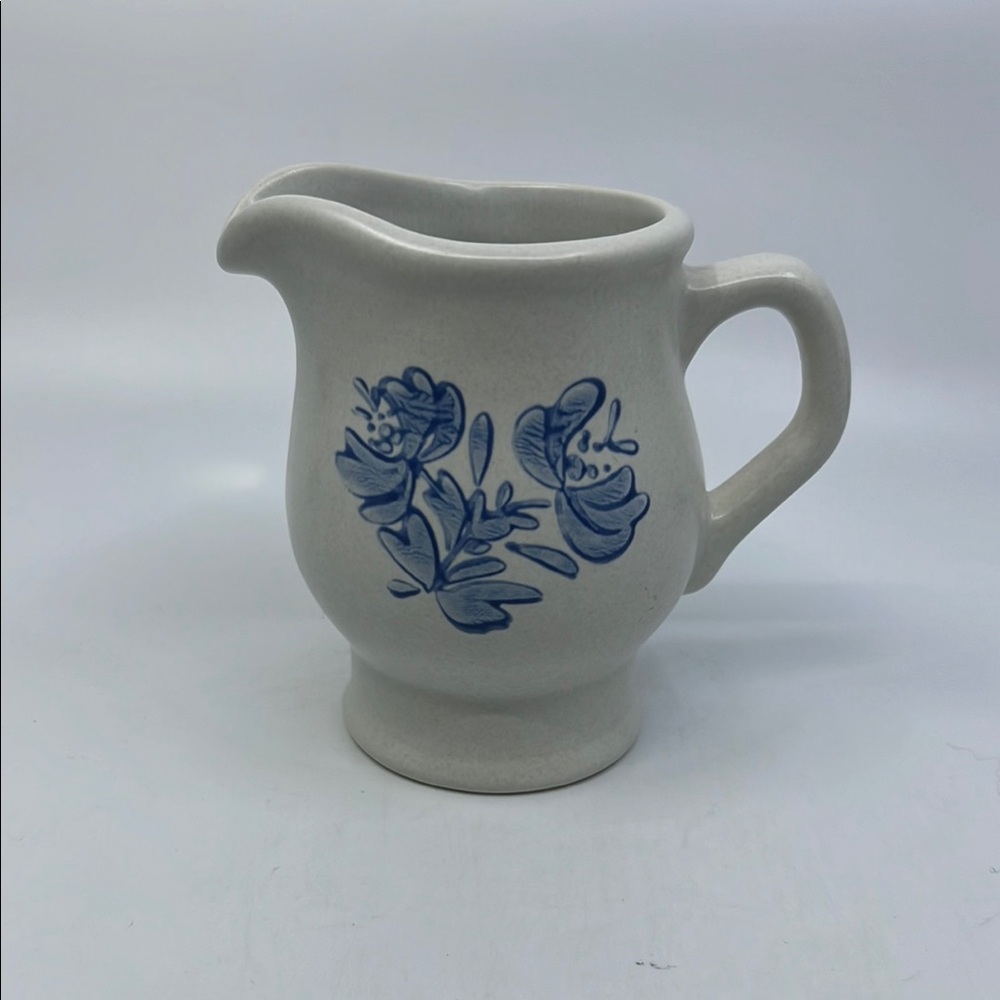 VTG Pfaltzgraff Small Footed Creamer Pitcher Salt Glazed Pottery Yorktowne Sign